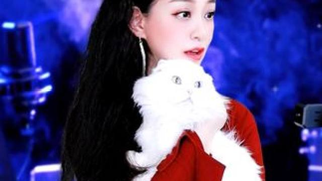 养只猫咪吧，它能治愈你#爱笑女孩运气不差 #往后的日子都是甜的 #岁岁常欢愉年年皆胜意 #童心未泯所