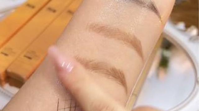 老板你是真不怕亏啊！这个价格也敢卖！#眉笔 #防水防汗不晕染 #学生党平价安利 #平价彩妆 #拯救手