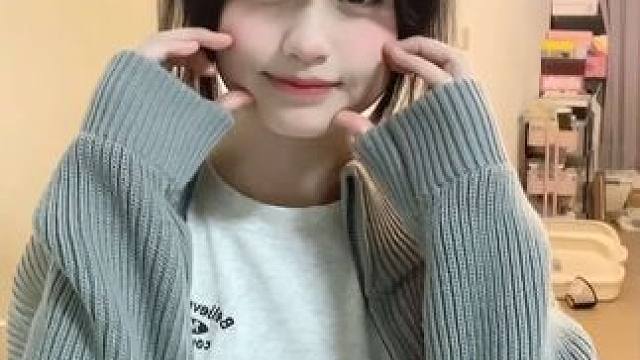 ᐡ•͈ ·̭ •͈ᐡ  
#甜妹 #圆脸 #wink