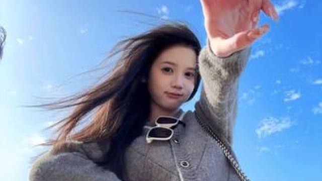 喜欢你  是我的秘密  #治愈系风景 #livephoto #氛围感 #甜妹 #笨蛋美女