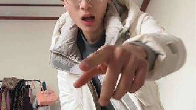 被bgm硬控十几秒#魔性bgm #时代峰峻 #时代少年团