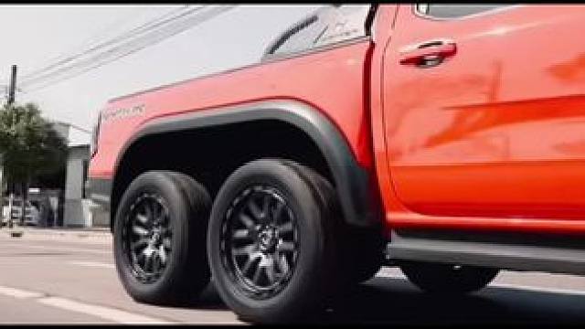 Ford Raptor 6x6 
#福特猛禽 #太酷了 #硬派越野 #dou是好车 #6x6皮卡