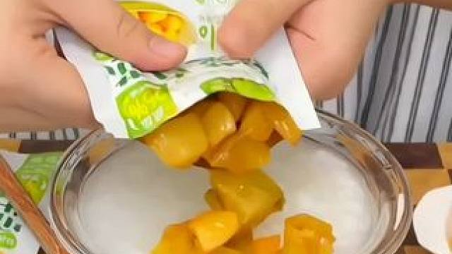 早上起床没啥胃口，来一包榨菜芯配白粥，简简单单特别下饭~#开袋即食#口感特别好 #下饭菜