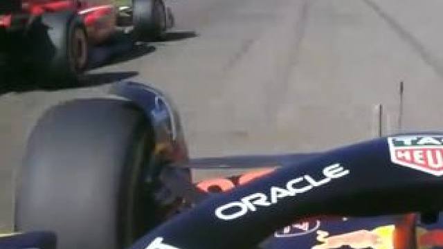 F1巴林测试：维斯塔潘开启 DRS 超越勒克莱尔 #f1 #方程式赛车 #f1巴林冬测 #维斯塔潘 