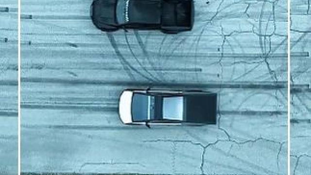 最速燃油皮卡 VS 最速电动皮卡！ 特斯拉Cybertruck 硬崩 轩尼诗猛犸象！#赛博越野旅行车