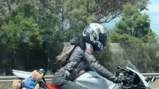 #女骑 #阿普利亚rs660 。