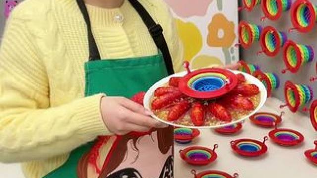 别告诉我你家到现在都还没有这个#小怪物彩虹过滤网  ，用了才知道是真的好#七彩小怪过滤网