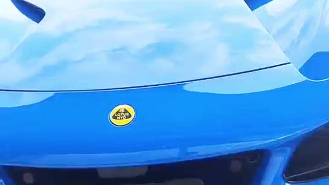 路特斯安装防拆抗屏蔽GPS定位防盗系统，开启屏蔽器自动锁车，换卡、抠卡、干扰锁车报警到手机。嵌入超小