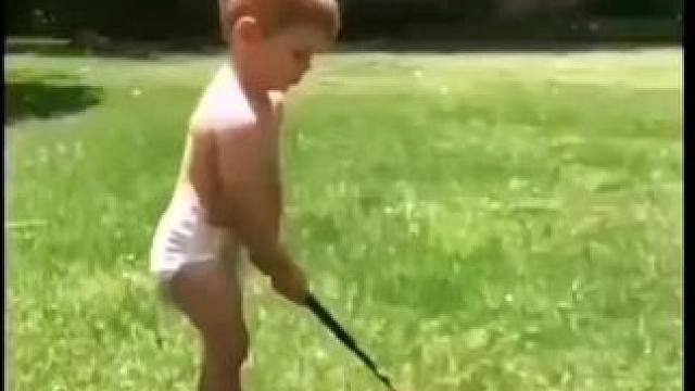 同样是咸鱼，人家翻了身，你却粘锅了……因为你加油不够！所有多加油！#高尔夫挥杆 #高尔夫球 #正解高