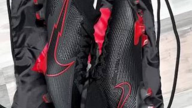 #唯有足球不可辜负 #dou来足球季 #足球鞋 #好鞋推荐