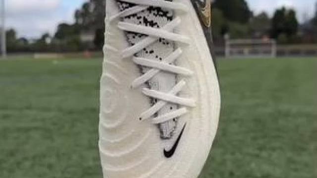 #唯有足球不可辜负 #足球鞋 #dou来足球季 #好鞋推荐 #遇见足球