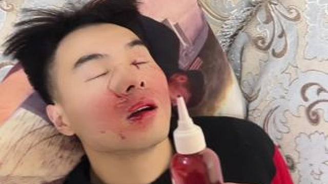 整蛊一下睡觉的哥哥