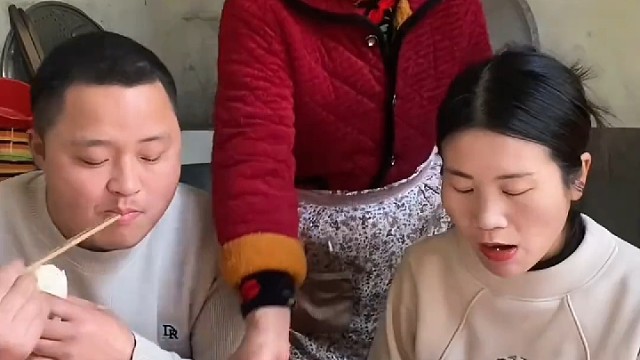 还以为婆婆偏心儿子呢哈哈