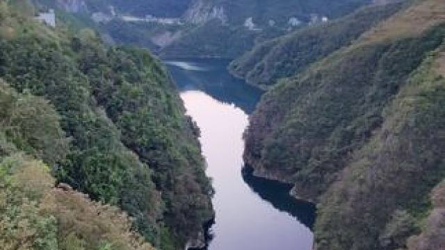 贵州深山超美大峡谷，意外拍到的