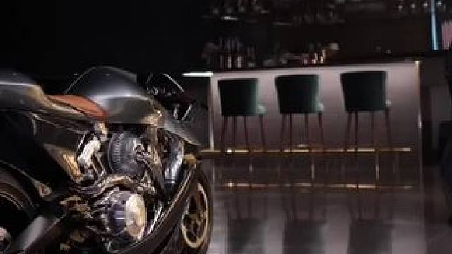 高端玩家的终极梦想（阿斯顿马丁001）超级摩托车 #摩托车