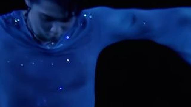 神秘的、发光的、孤独的
#羽生結弦選手 #花样滑冰