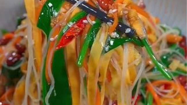 #一起吃饭吧 凉拌菜怎样做才好吃呢#跟着视频学做菜 美食推荐官 #美食 #凉拌菜 凉拌汁调味料
