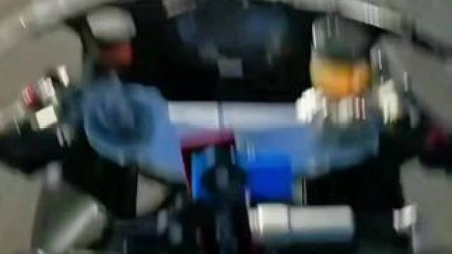 “分手的时候，她能绝情到你想不到的程度!”#专业动作请勿模仿