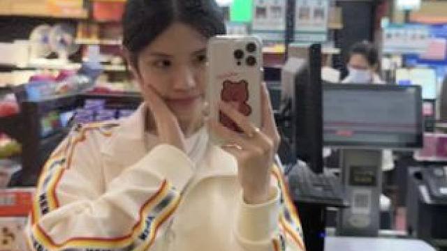 若青春容颜不在 我陪你天荒地老#原相机 #ootd穿搭 #live实况 #甜妹