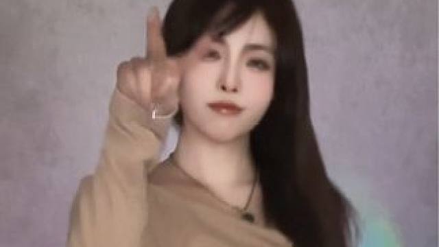 玩的什么英雄啊？看不清#浅跳一下 #ootd #甜妹 #你偷走我的爱又偷走我期待