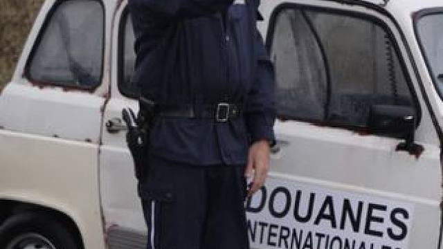 #精彩片段 刚才和你开玩笑你信吗