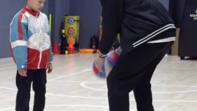 上完篮球课吃个蛋糕补补能量#篮球 #少儿篮球 #篮球需要沉淀 #体育培训 #南宁