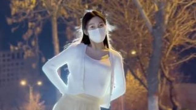 不知不觉年就快要过完啦 抓住春节假期的尾巴呀 #长街万象#古典舞#舞蹈#蒸汽姬#长街万象闹元宵