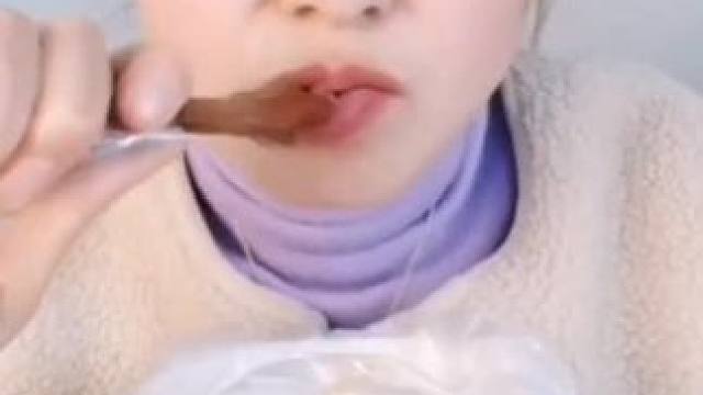 香铭老卤鸭爪礼盒卤香辣卤味休闲追剧小零食鸭掌解馋即食网红年货#好吃到停不下来 #开袋即食 #鸭货美食