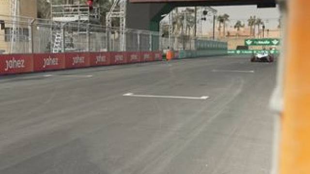 千万别眨眼！#赛车 #FE电动方程式