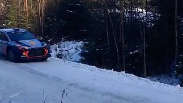 多视角感受雪地拉力赛的魅力，了解手动挡的乐趣#wrc拉力赛