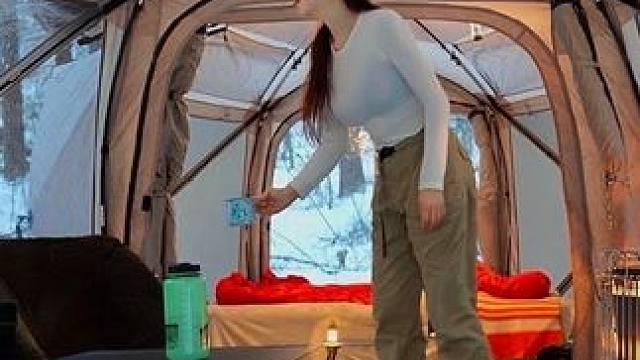 暴雪中露营#户外露营 #户外 #解压 #露营⛺ #户外用品