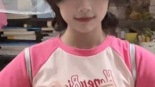 学习委员说我非常愿意#学习委员 #甜甜的手势舞 #女大学生 #甜妹