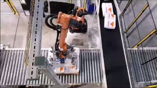 大开眼界机械手臂来拆垛