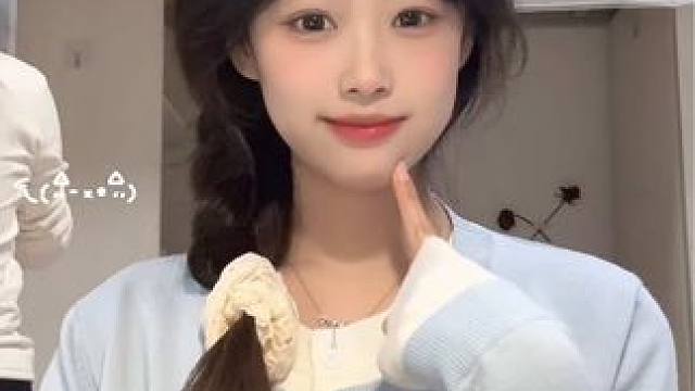 #甜甜的手势舞 #downdowndown手势舞