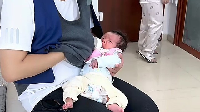 小家伙只认脸[捂脸]