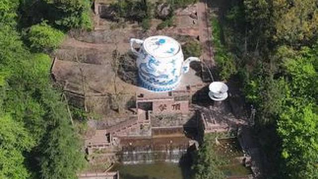 春暖花开，伴着和煦阳光，携三五亲朋，来蒙顶山，赏花采茶品茗，生活就是如此美好#春天必打卡的樱花胜地 