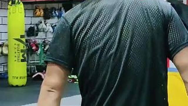 扛得住压力，加上坚韧不拔的精神，才承接了财富#搏击 #神武搏击