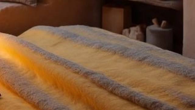 暴风雪到来，在山谷的温暖小屋里取暖和休息，风雪声呼啸 #白噪音 #助眠声音 #睡眠音乐 #催眠疗愈 