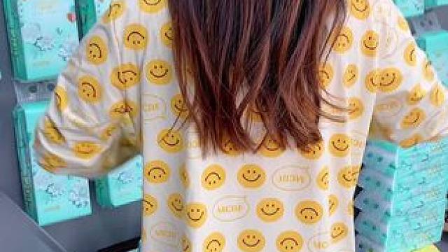 新品促销，雪亮悬挂抽纸，29.99到手十大题，每提1200张，十提12000张，够用很长时间了!#超