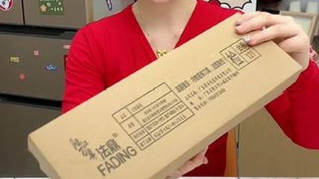 #菜刀  #手工锻打菜刀  #斩切两用刀  #家用厨房菜刀  #超便宜超划算