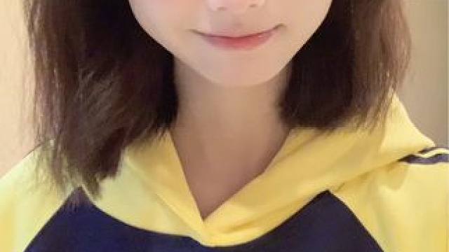 对你的爱成阻碍～#甜妹 #甜甜的手势舞 #笨蛋美女
