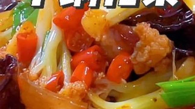 做干锅花菜千万不要焯水，那样就大错特错了