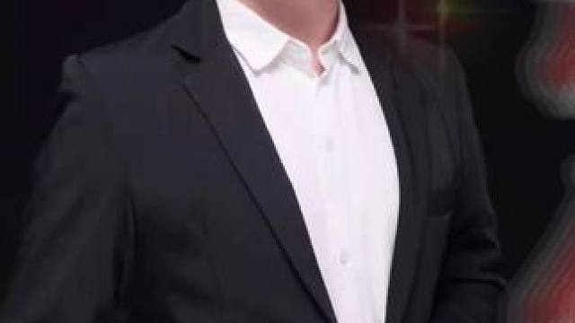 #我与春风皆过客你携秋水揽星河