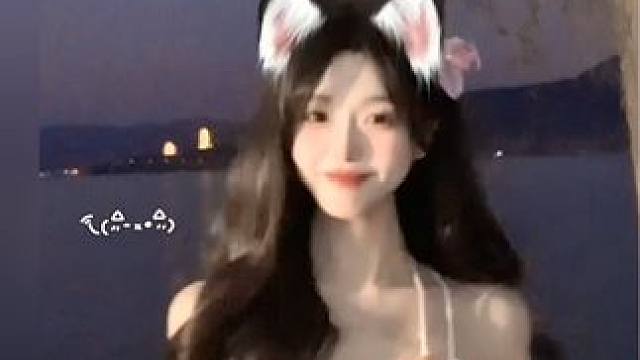 #看镜头宝宝 #peng一下击中你 #显眼包ovo