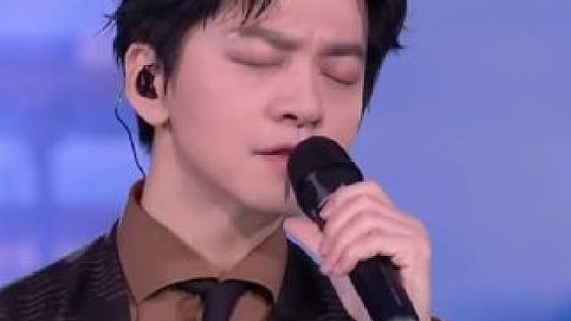 当实力歌手互唱对方成名曲 各有各的风格 网友:有实力就是任性   #周杰伦#李健#费玉清
