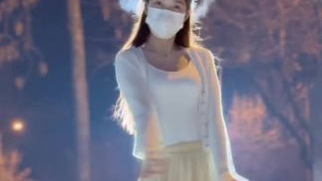 优雅的 温柔的 接过生活递来的刀片 归顺又简单#古典舞#折枝花满衣舞蹈 #国风