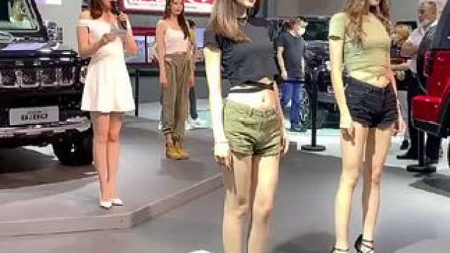 #车展模特 #模特美女 #舞蹈美女模特 #全网笑容最治愈女孩 #邻家女孩