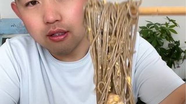 #实拍视频 #试吃 #荞麦面