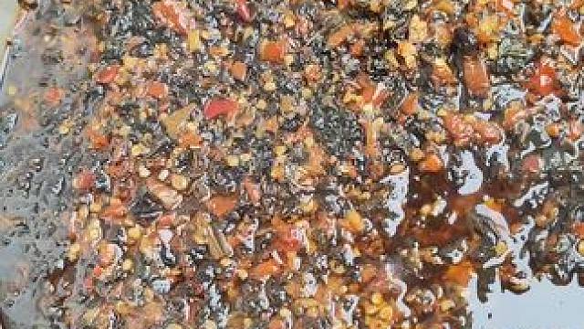 纯手工，自制紫苏辣椒酱，真材实料才能做出好味道。