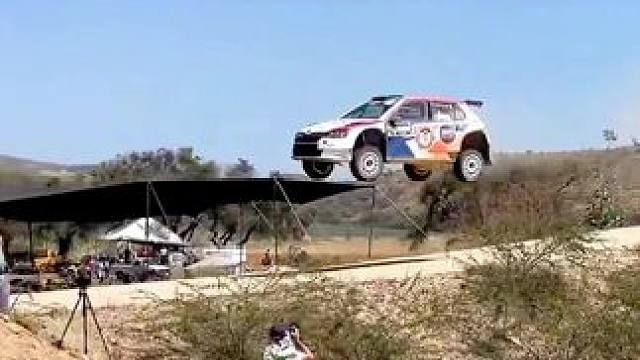 墨西哥站大飞跳，落地绝不来第二下#wrc拉力赛